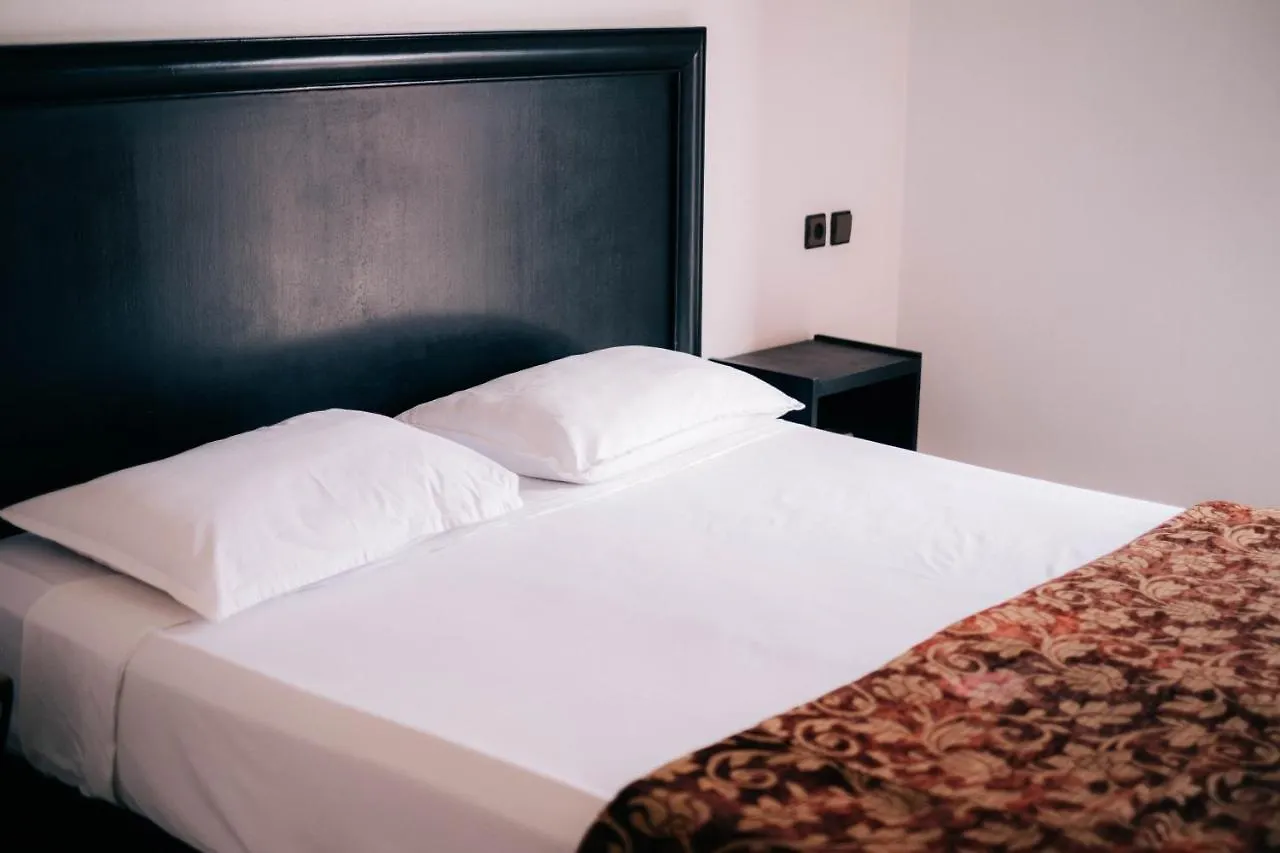 Apart Hotel Larbi Marraquexe Apartamento